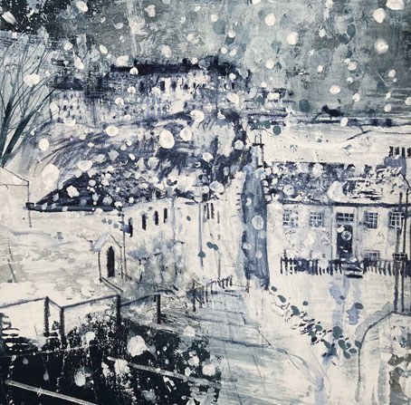 Jane Askey ASK0996 HugeFlakesOfSnowWalkingThroughEdinburghOldTown